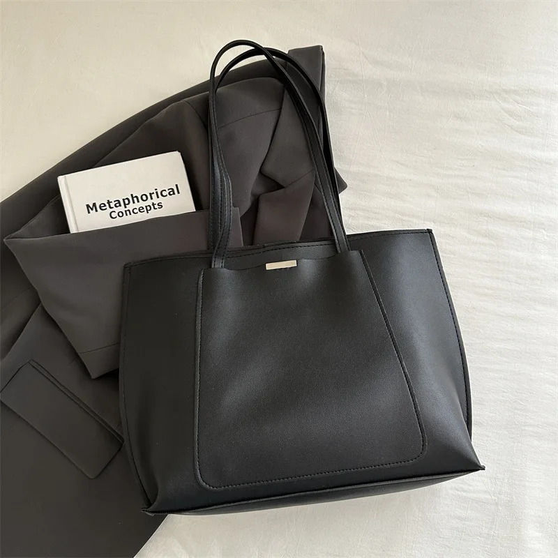 New large-capacity shoulder bag, trendy tote bag, new retro commuter handbag - Image 6